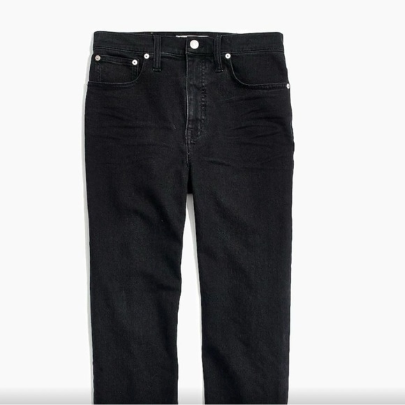 EUC Madewell Classic Straight in Lunar Wash Size US 26 (US 2, XS equivalent). - Picture 3 of 7